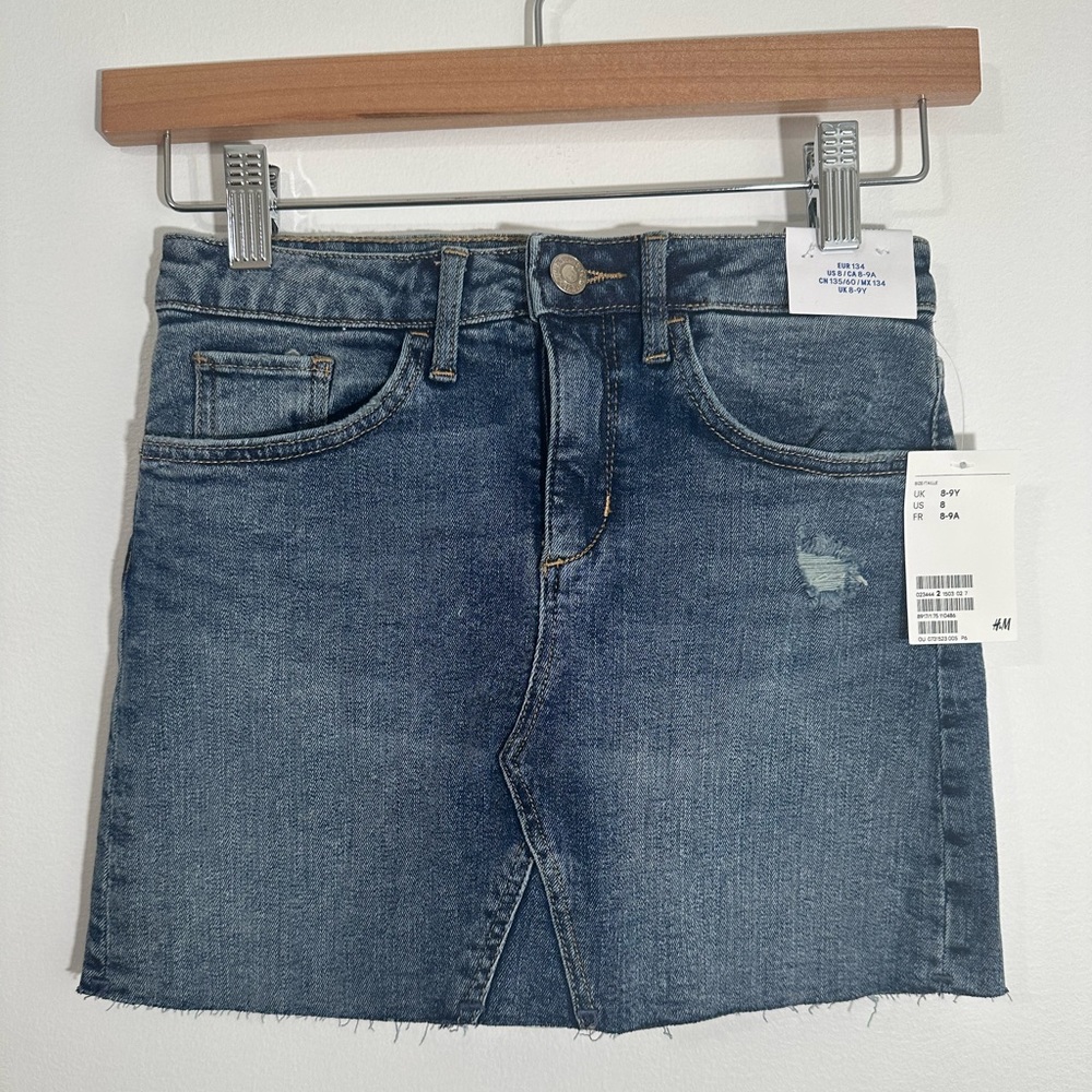 H&M Girls Distressed Denim Skirt Size 8-9Y NWT